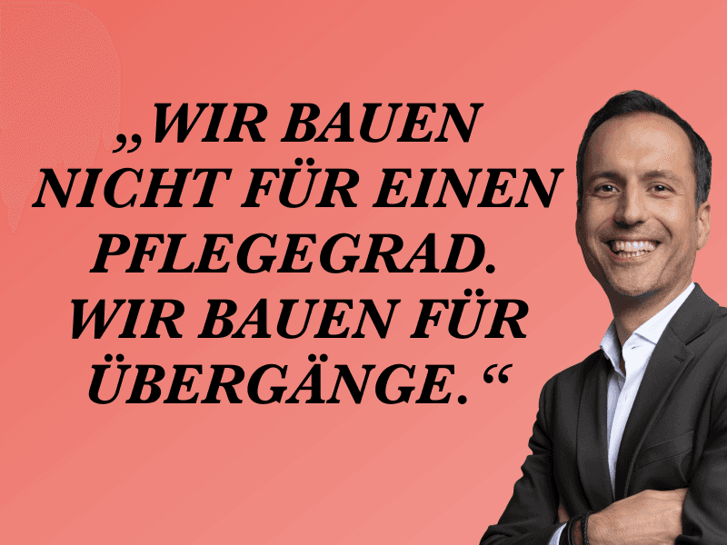 Mann im Anzug lächelt rechts vor rosafarbenem Hintergrund; großes Zitat über Übergänge.